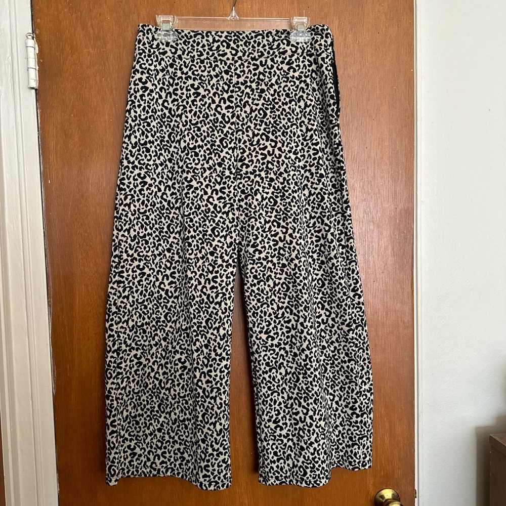 Cheetah-print gauchos.